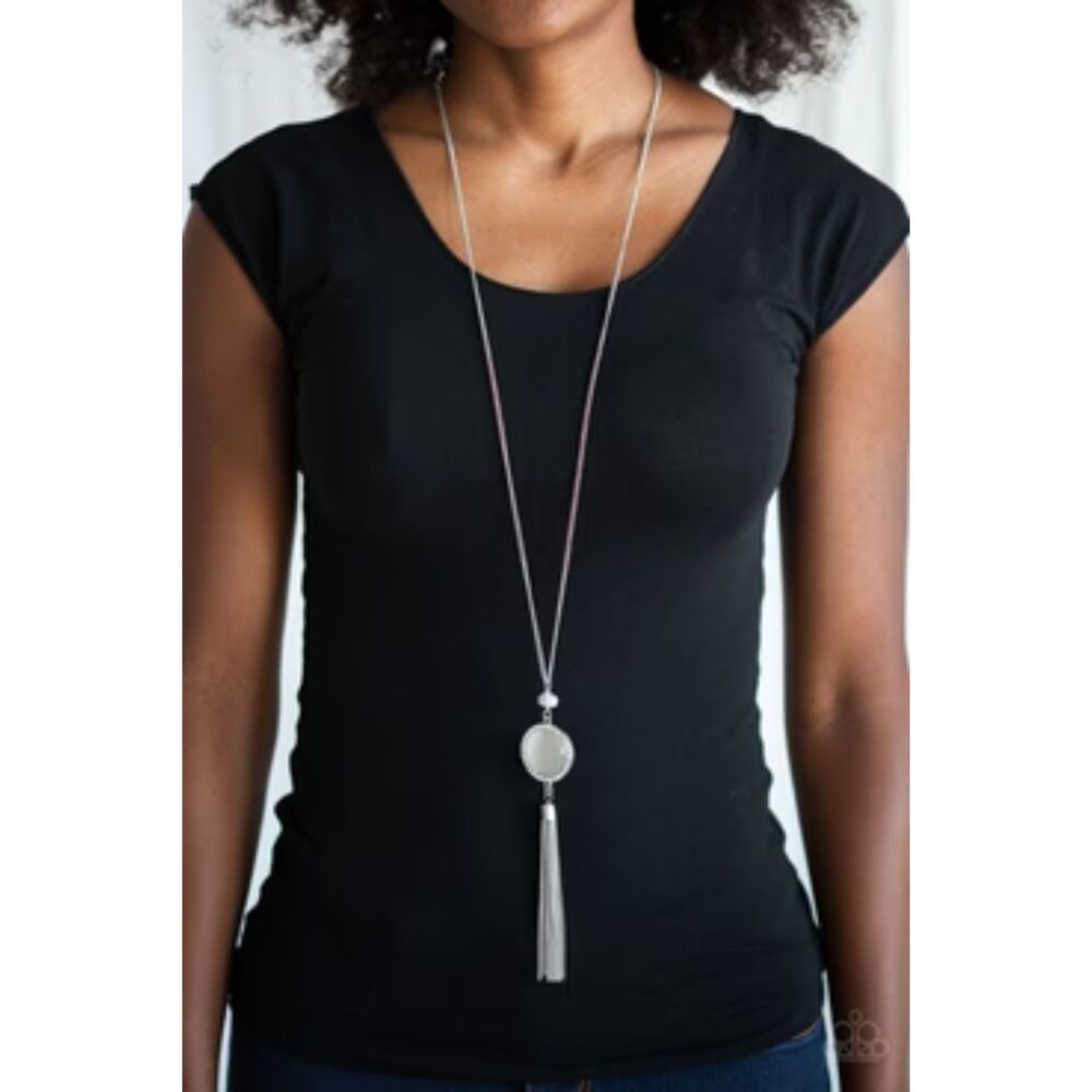 Sparkling Spectacle White Necklace (137)